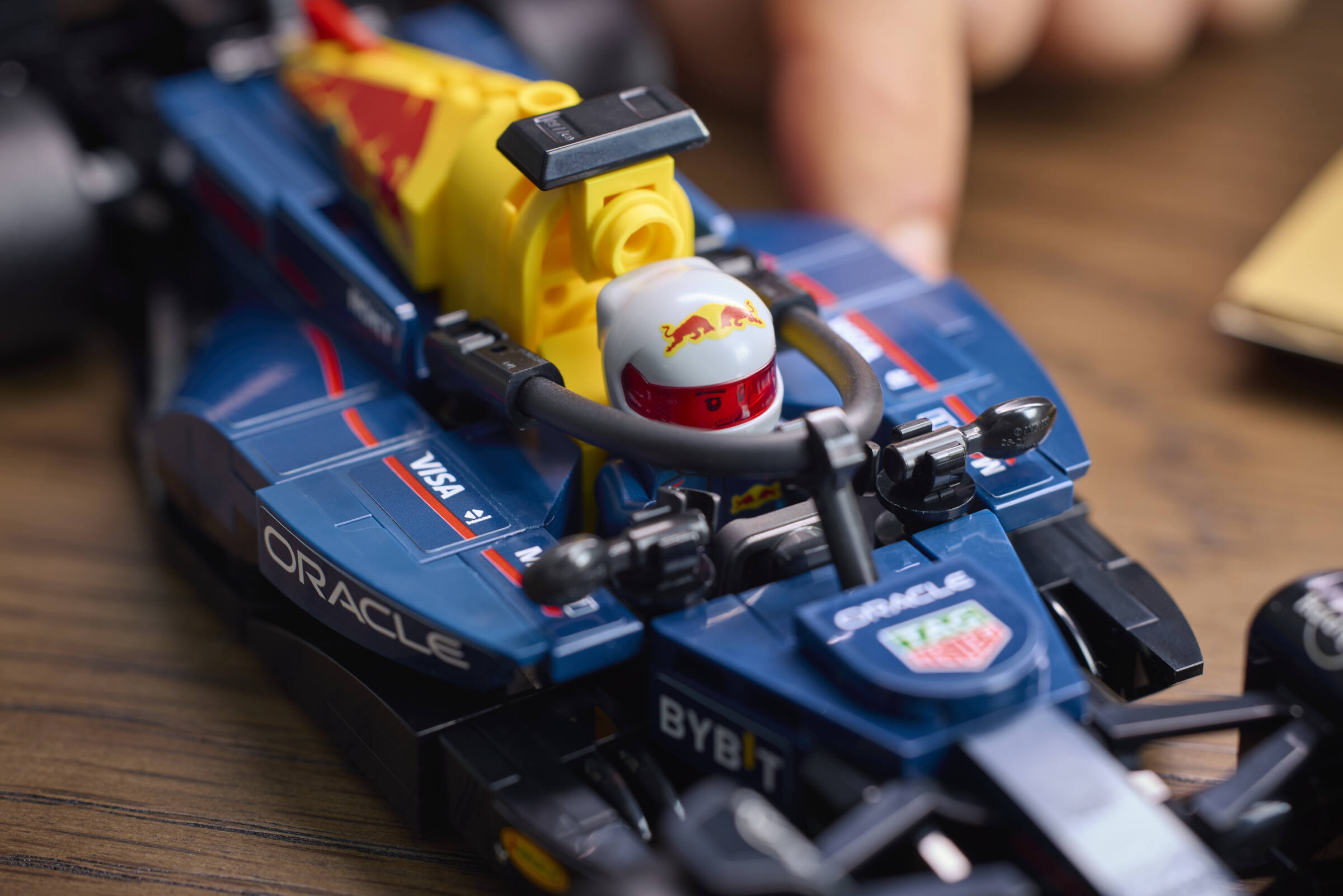 LEGO Oracle Red Bull F1 Model 251 Pieces, imported from the UK