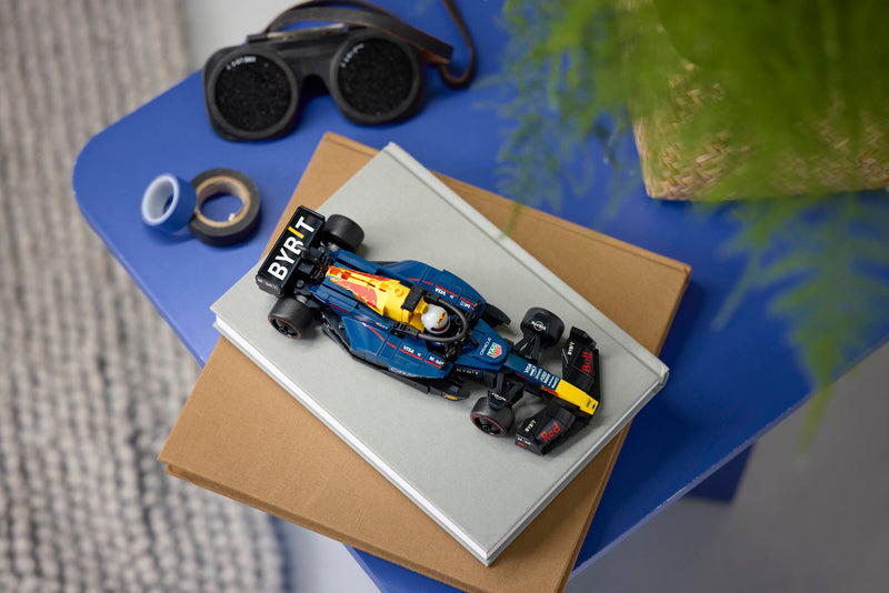 LEGO Oracle Red Bull F1 Model 251 Pieces, imported from the UK