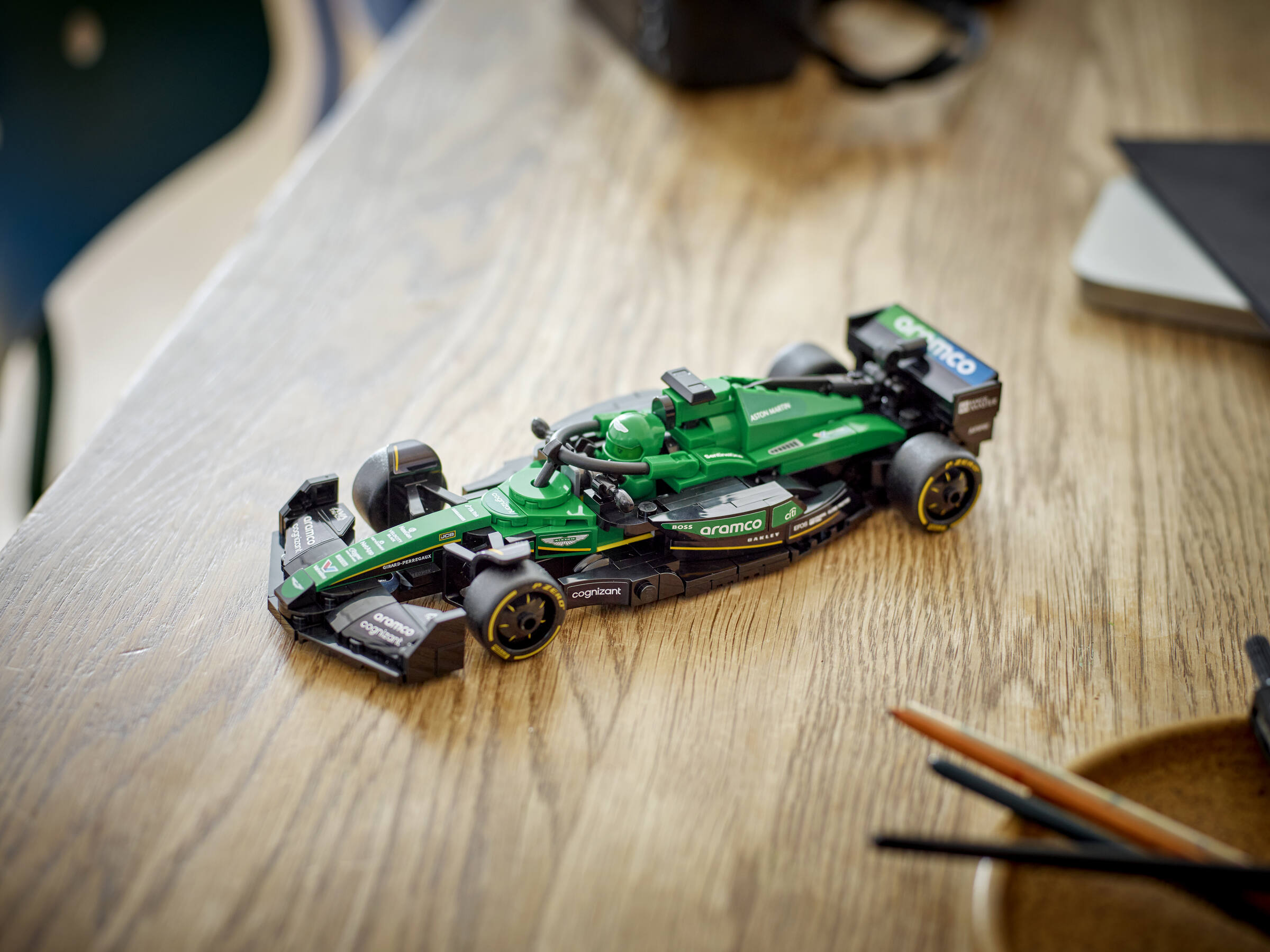 LEGO Aston Martin F1 Race Car 269 pcs - British product