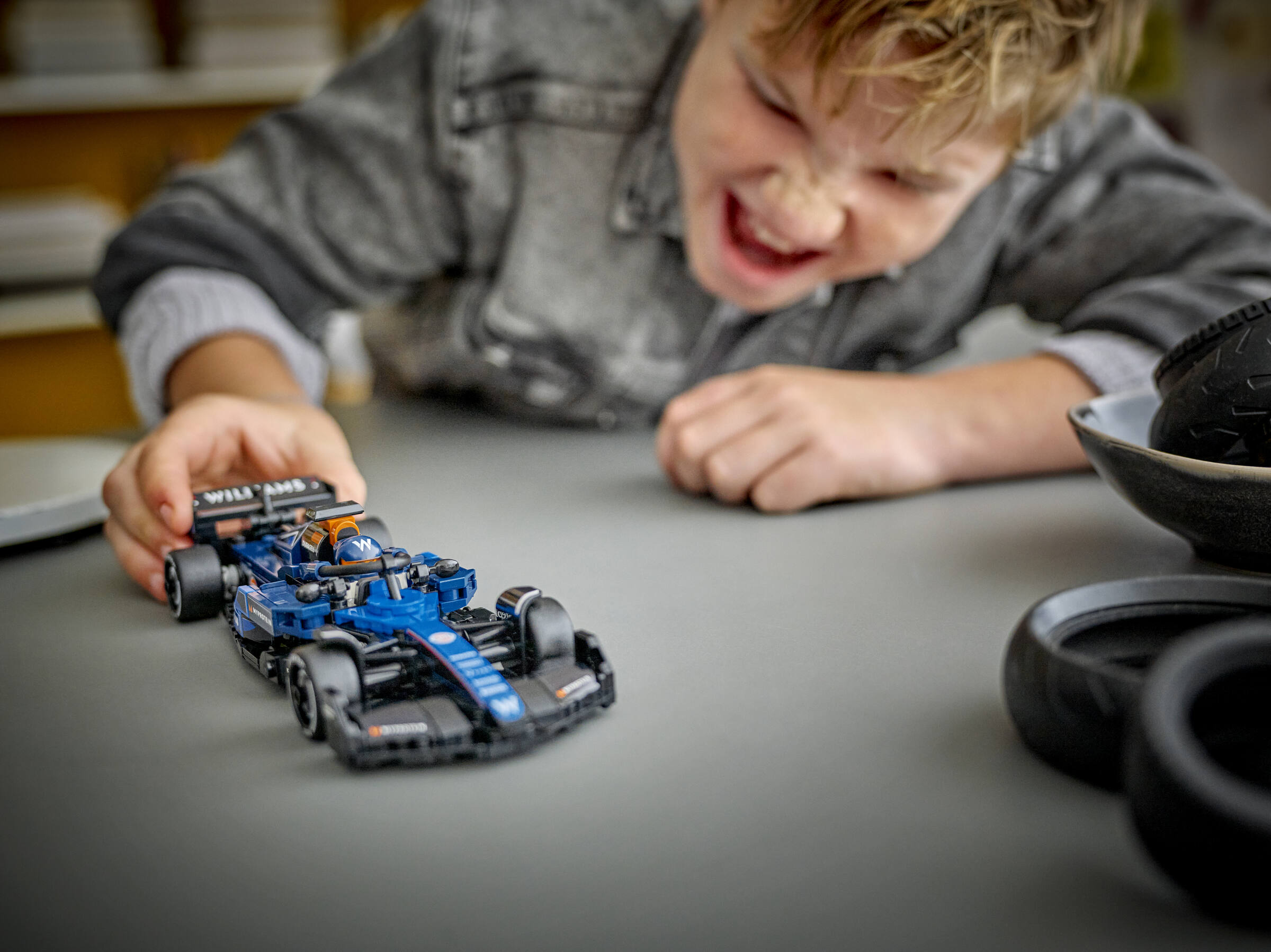 LEGO Williams Racing F1 Race Car Set (British brand)