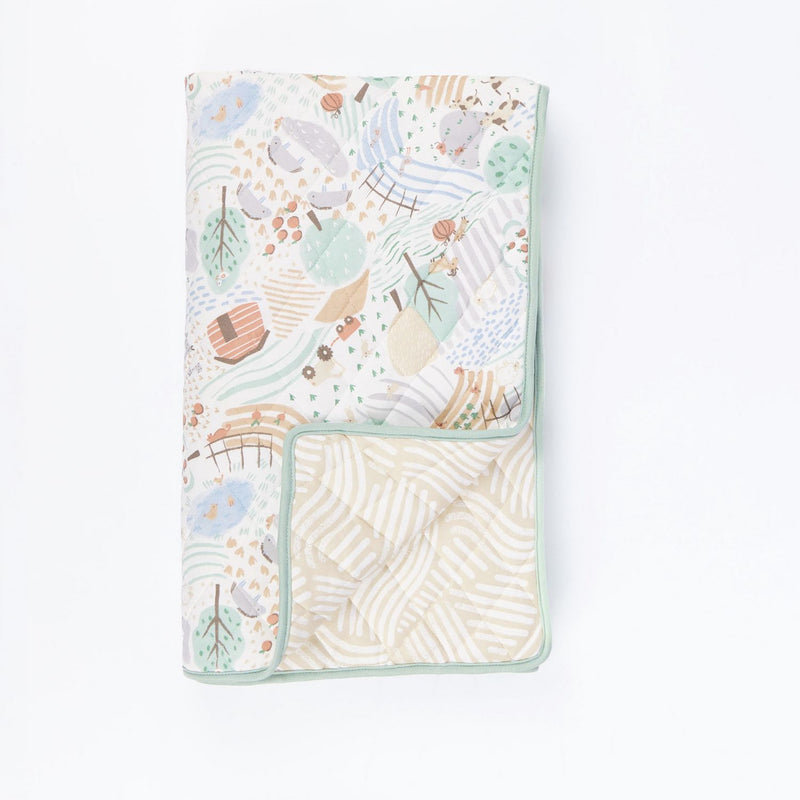 Tutti Bambini crib starter set with fitted sheets and coverlet, UK version
