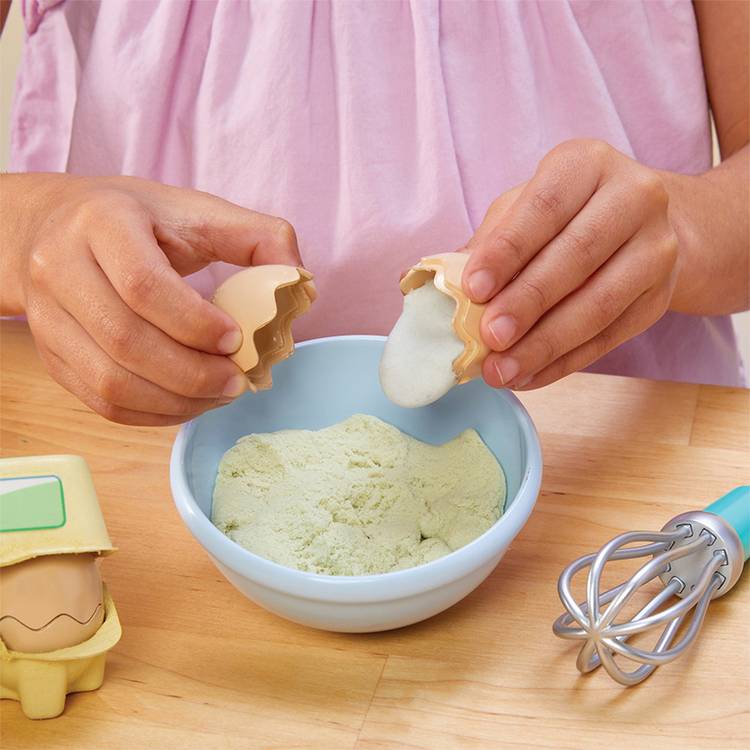 Little Tikes Bluey Pavlova cake kit - British product
