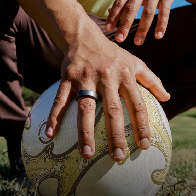 Oura smart ring Stealth size 13, imported from the UK