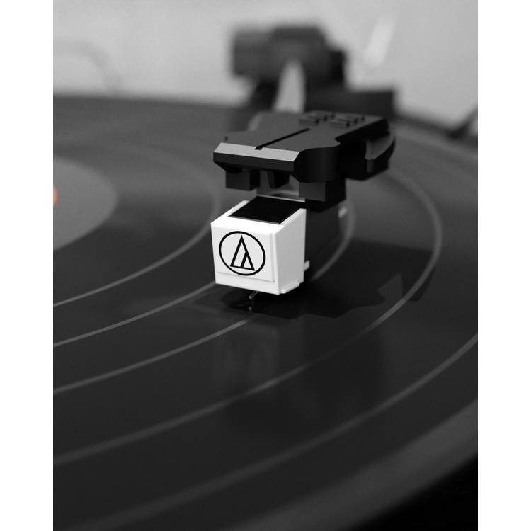 Oakcastle TT200 belt-drive turntable with speakers, UK version