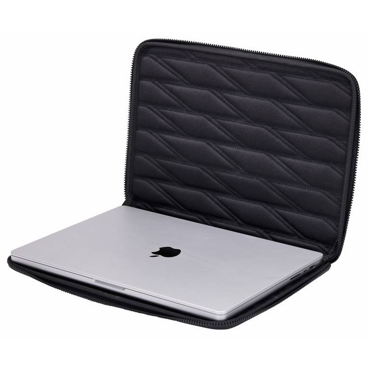 Thule Gauntlet laptop sleeve black 16-inch - British product