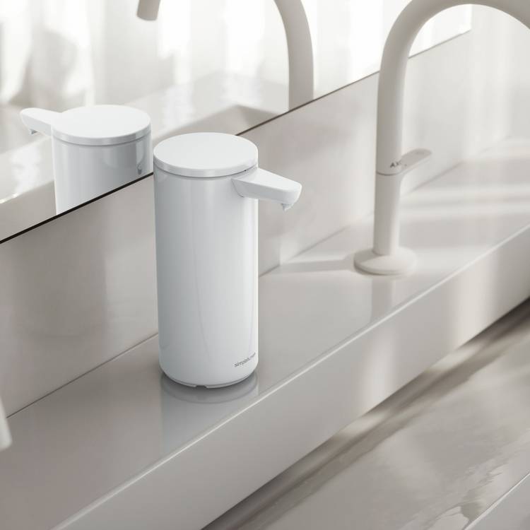 Simplehuman touch-free sensor pump white rechargeable - British product