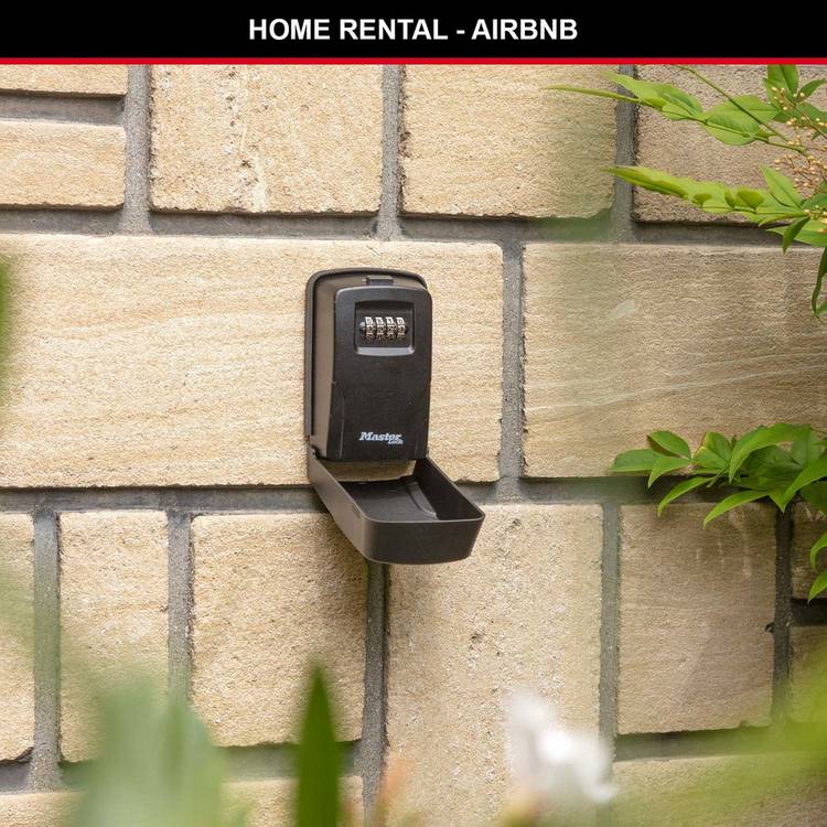 Master Lock mounted combination keysafe, UK version