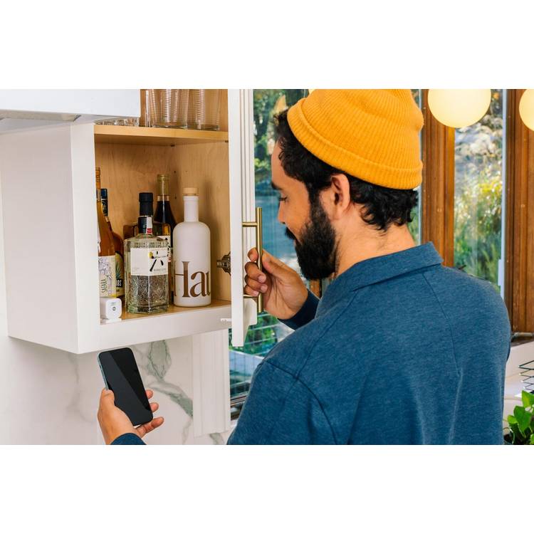 Yale smart cabinet lock for indoor use (British brand)