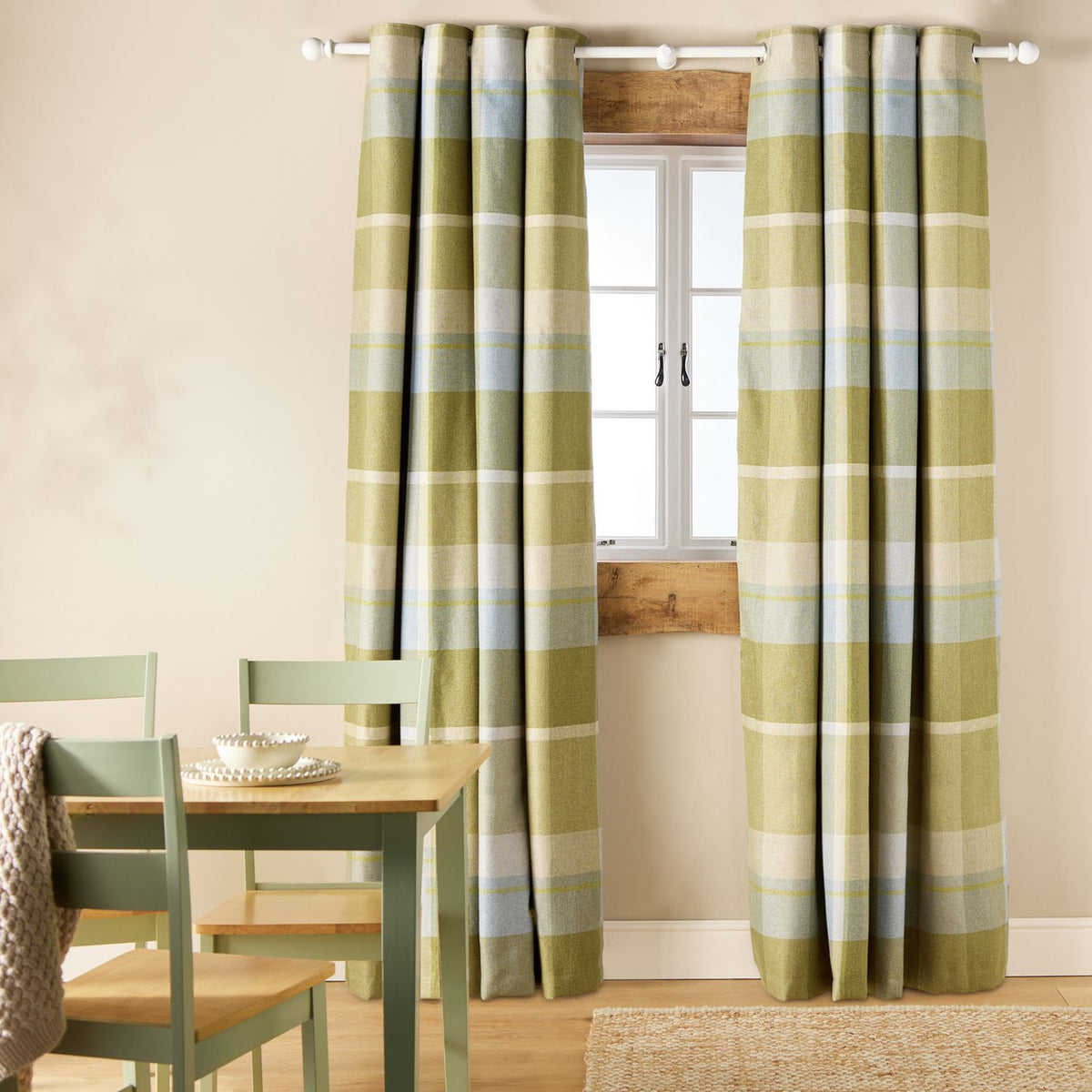 Argos Home Check Blackout Eyelet Curtains - Green - 168x183cm