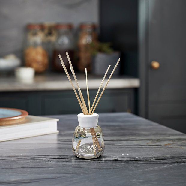 Yankee Reed Diffuser Amber and Sandalwood 100ml - British product