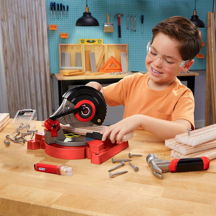 Little Tikes Power Cuts construction playset for kids (British brand)