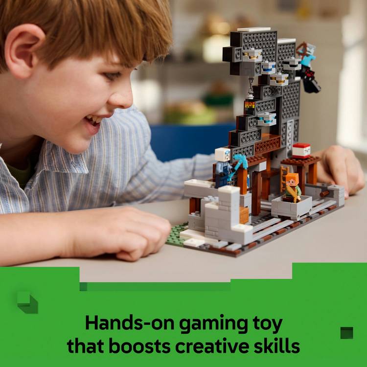 LEGO Minecraft Pickaxe Mine interactive building set 530 pieces - British product