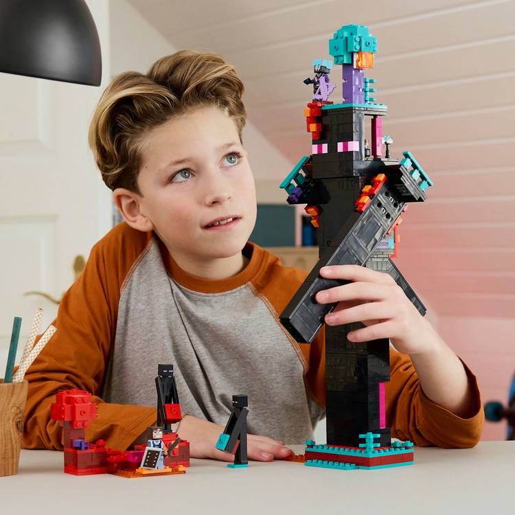 LEGO Minecraft Enderman Tower building set 867 pieces (British brand)