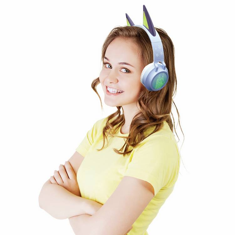 Bluey Bluetooth headphones with light effects - British product