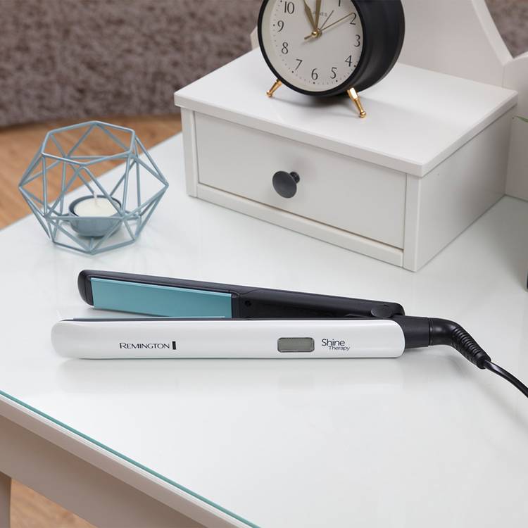 Remington Shine Therapy hair straightener - British brand