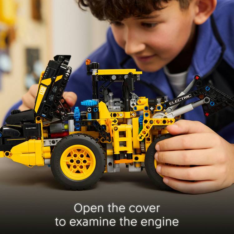 LEGO Technic Volvo L120 wheel loader 973 pieces - British product