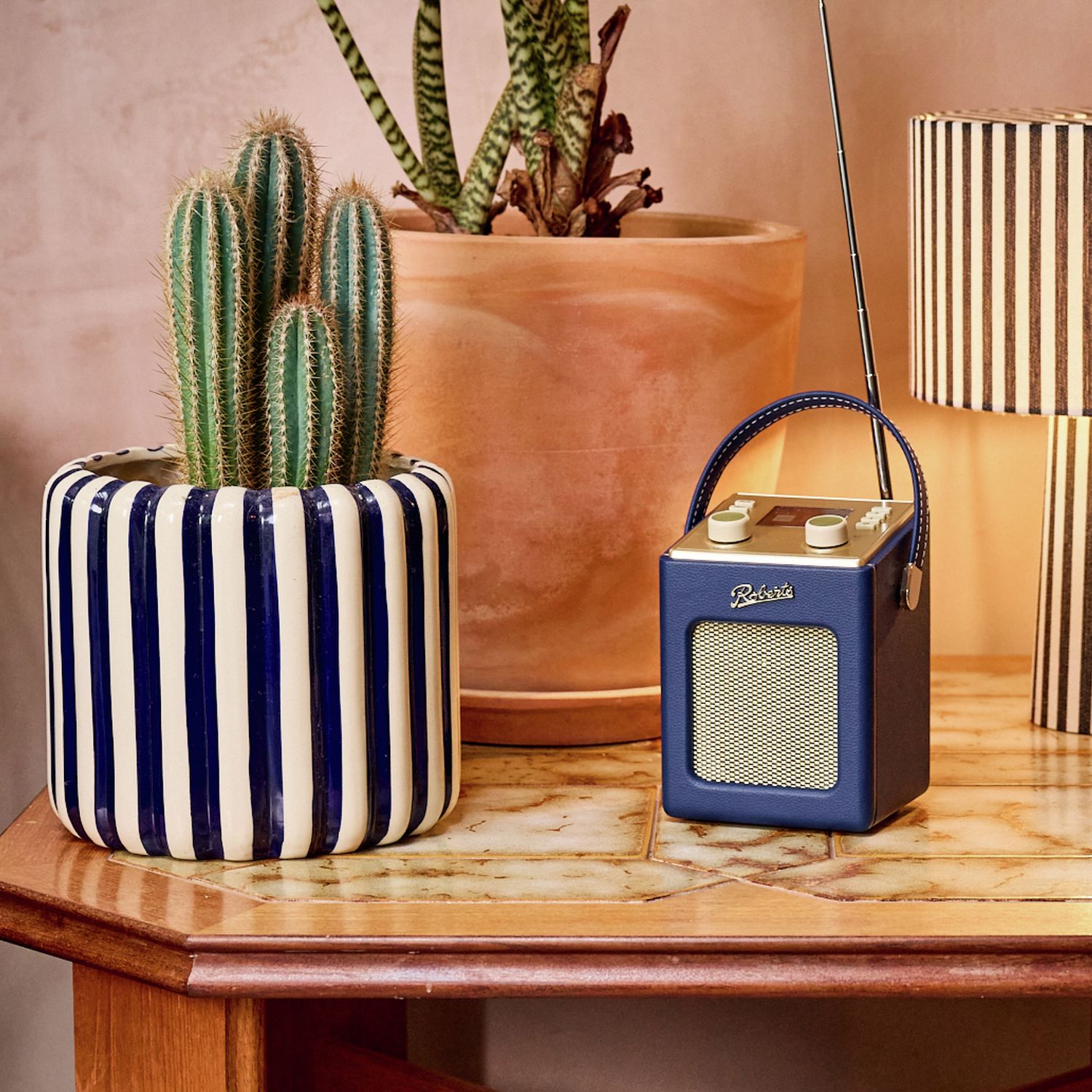 Roberts Revival Mini 2 Blue DAB radio (British brand)