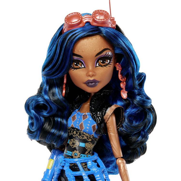 Monster High Robecca Steam doll with accessories, UK version
