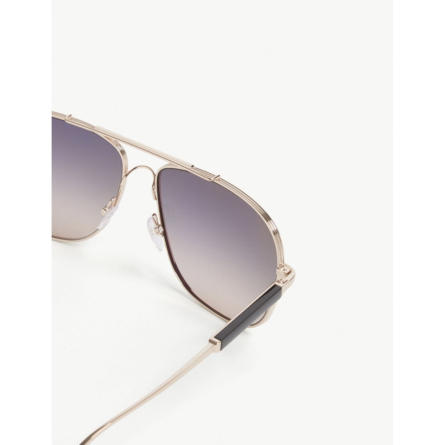 Tom Ford pilot sunglasses with gold frame and gradient lenses (British brand)