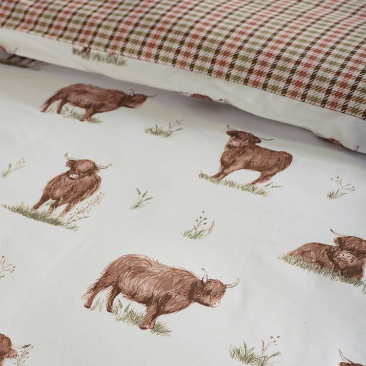 Catherine Lansfield Highland Cow reversible bedding set single, imported from the UK