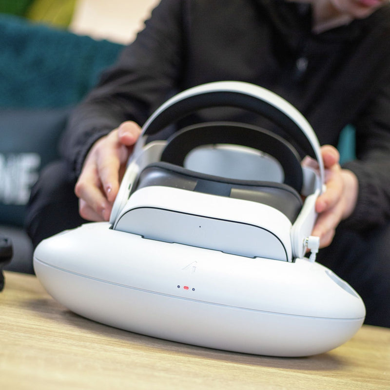 STEALTH charging and storage bundle for Meta Quest 3S - British product
