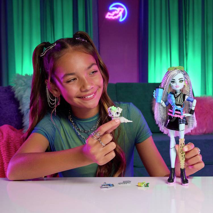 Monster High Frankie Stein doll 32cm with accessories, imported from the UK