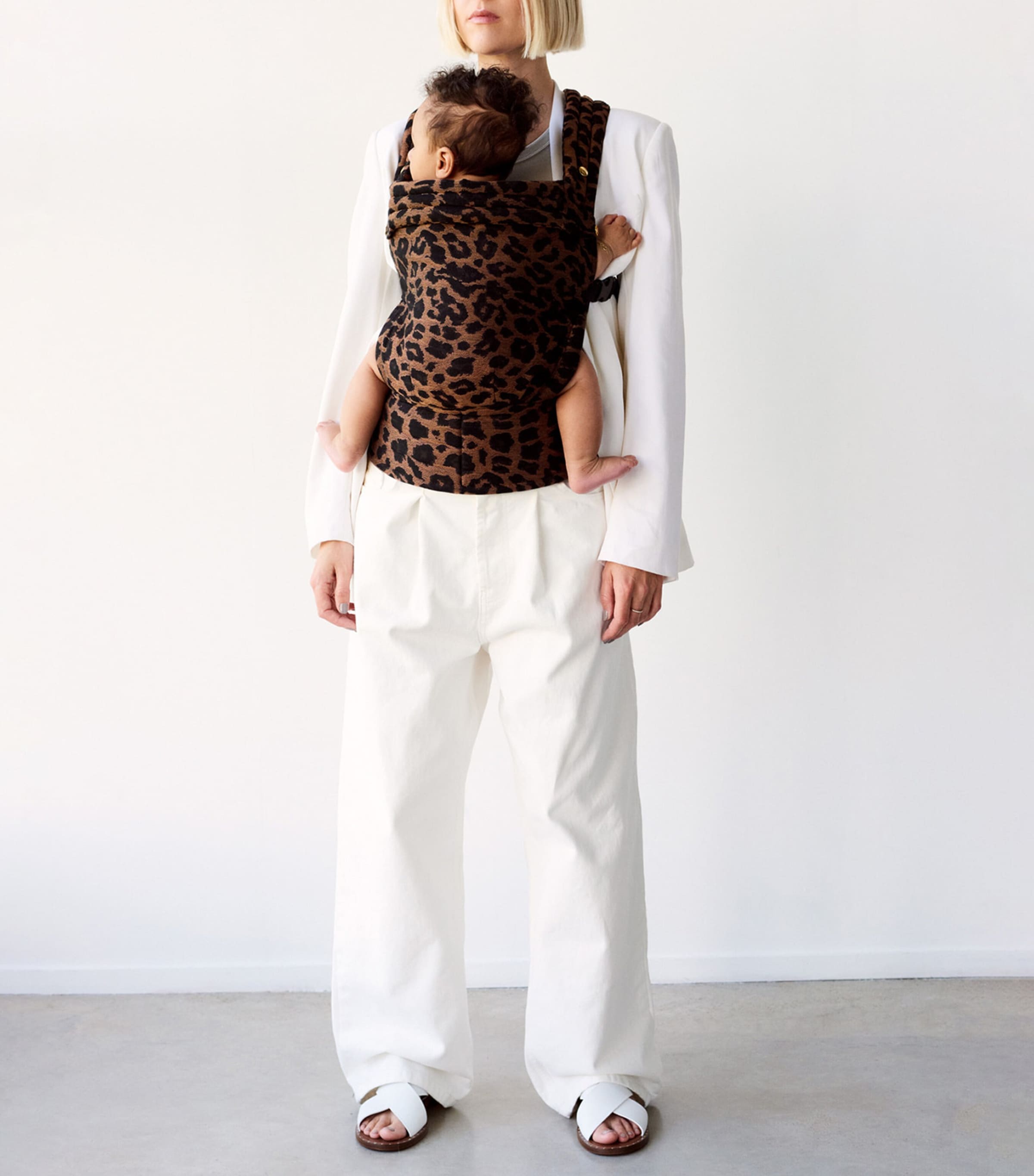 Artipoppe Zeitgeist baby carrier Leopard Classic - British product
