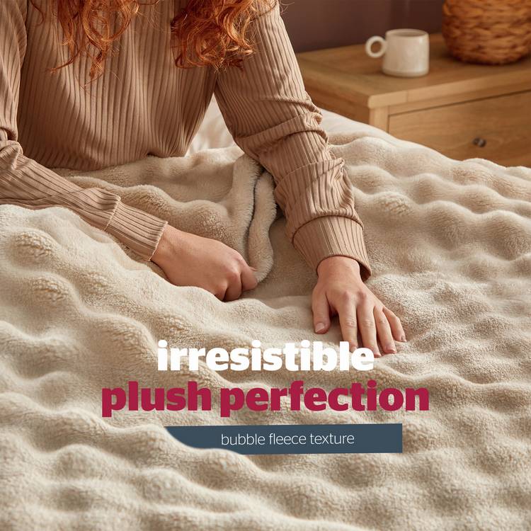 Silentnight Snugsie bubble fleece giant blanket in natural finish, UK version
