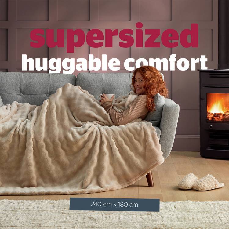 Silentnight Snugsie bubble fleece giant blanket in natural finish, UK version