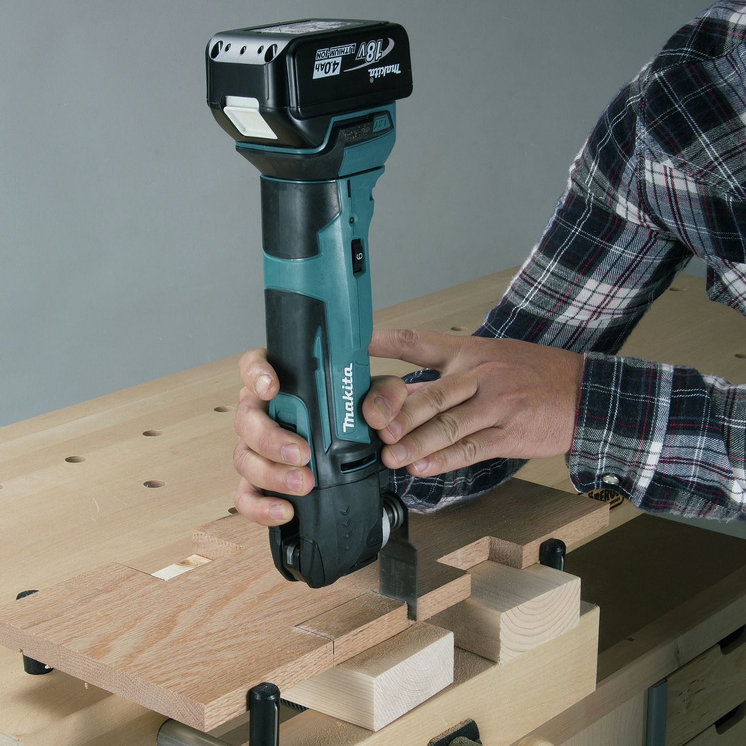 Makita cordless multi-tool 18V bare unit, UK version