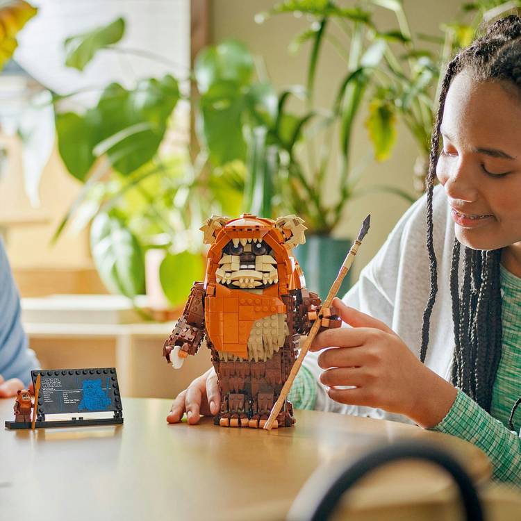 LEGO Star Wars Wicket the Ewok building toy 1010 pieces, UK version