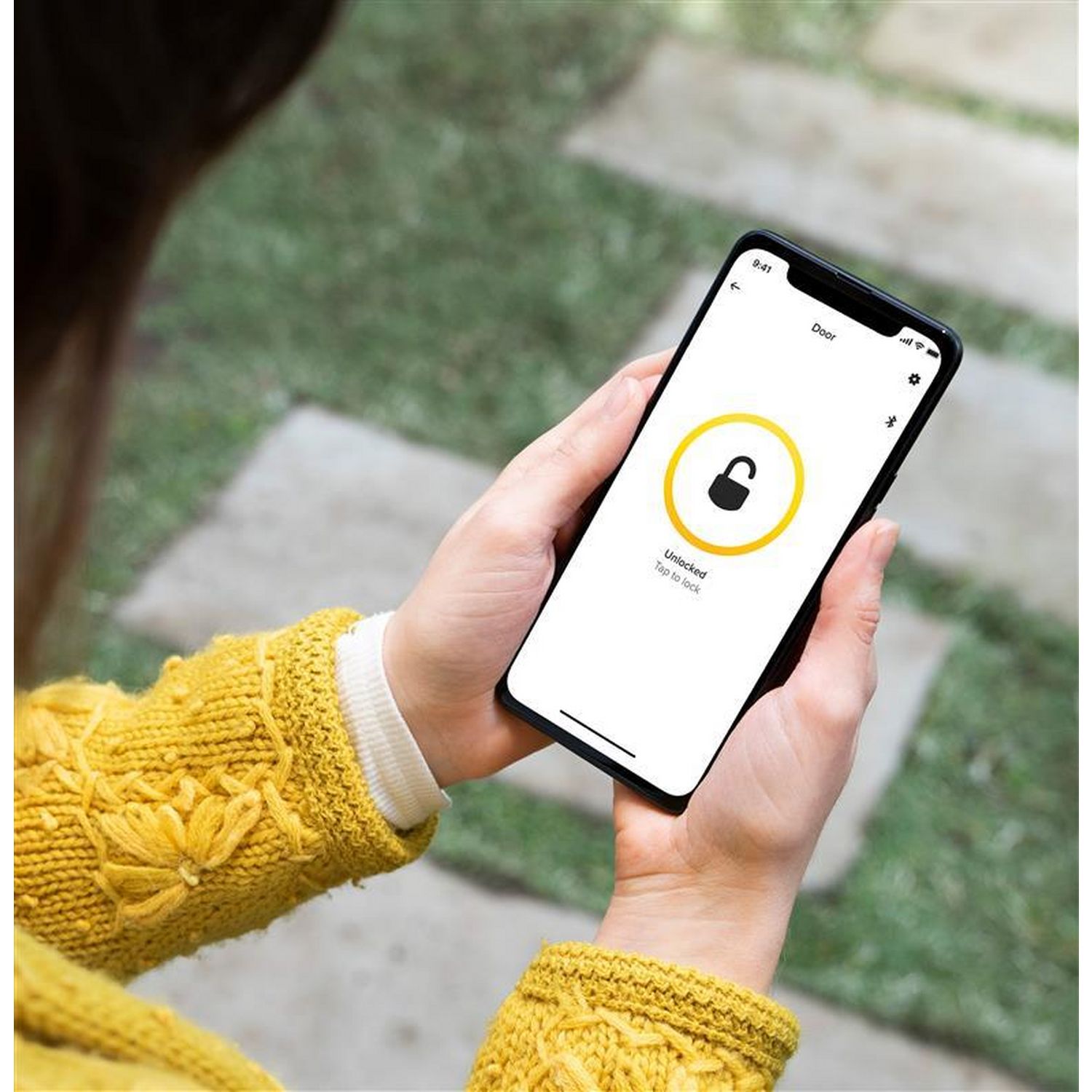 Yale Conexis L2 smart lock Black, UK version