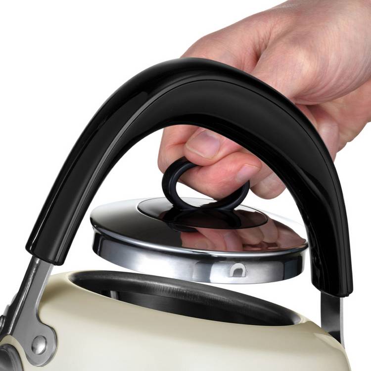 Russell Hobbs Stylevia cream kettle 1.5L, UK version