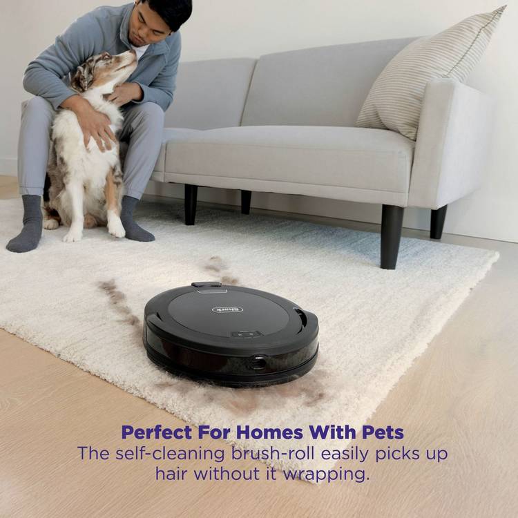 Shark robot vacuum with self-emptying base, UK version