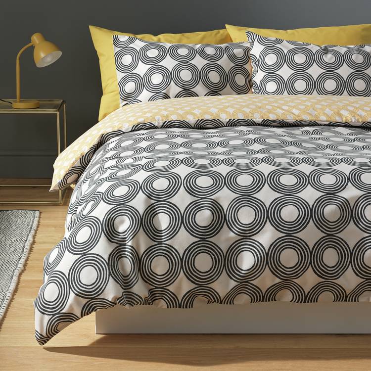 Argos Home Drawn Circles bedding set single, imported from the UK