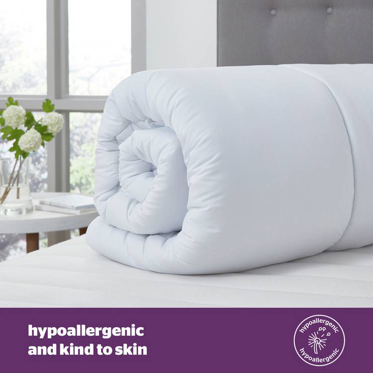 Silentnight Soft Like Down 4.5 tog duvet single, imported from the UK
