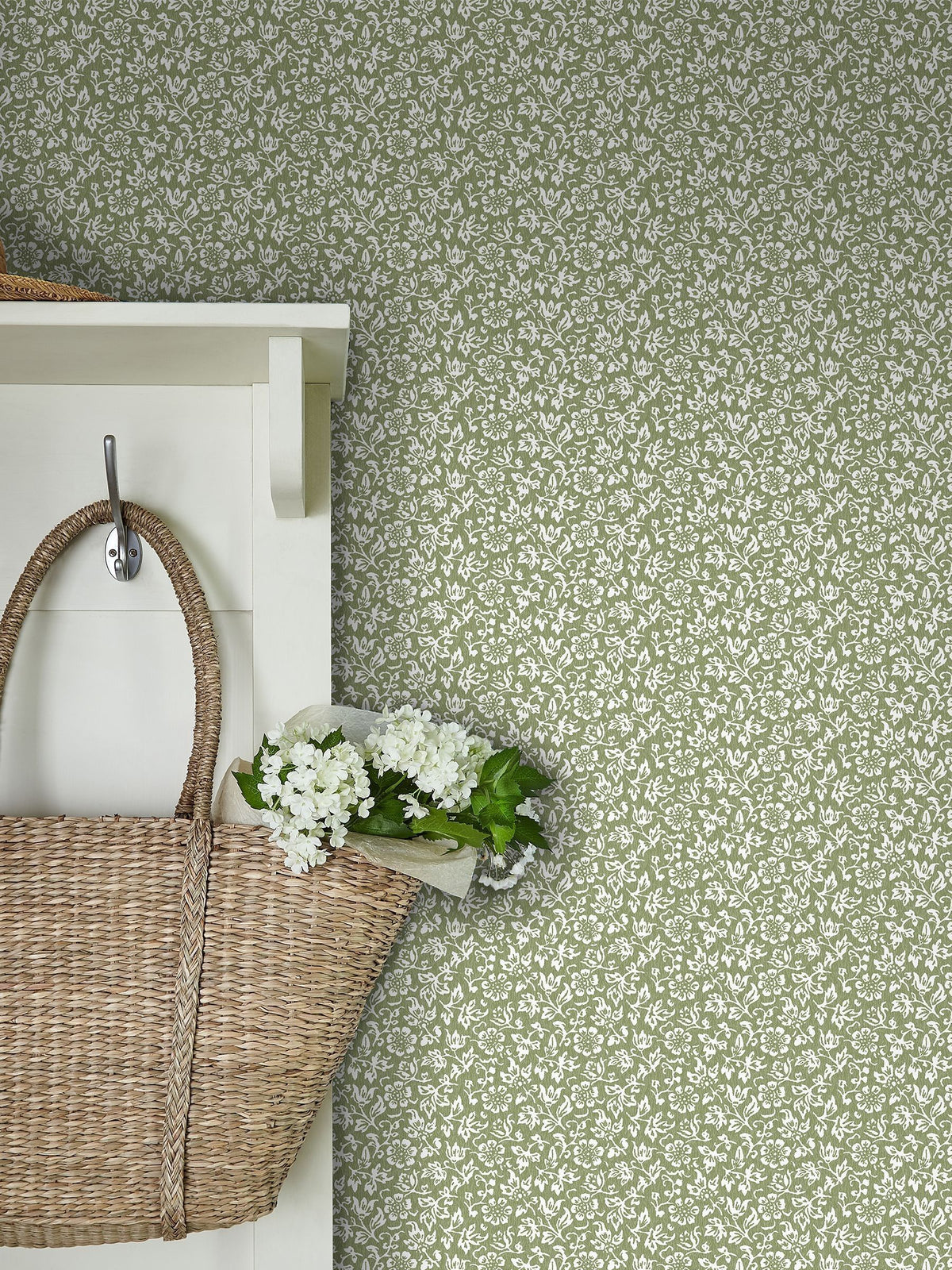 Laura Ashley moss green Sweet Alyssum wallpaper 10m - British product