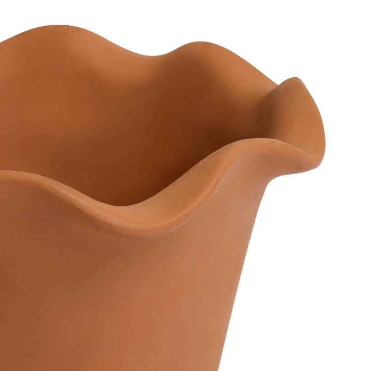 Habitat scalloped clay planter 28.5cm, UK version