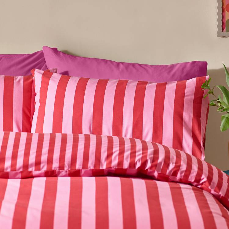 Sassy B Stripe Tease red bedding set double, UK version