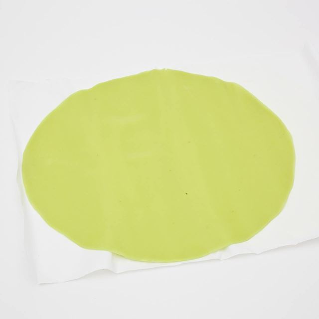 Odense Marsipanlock Gront Ready Rolled Marzipan Cake Cover Green   200g