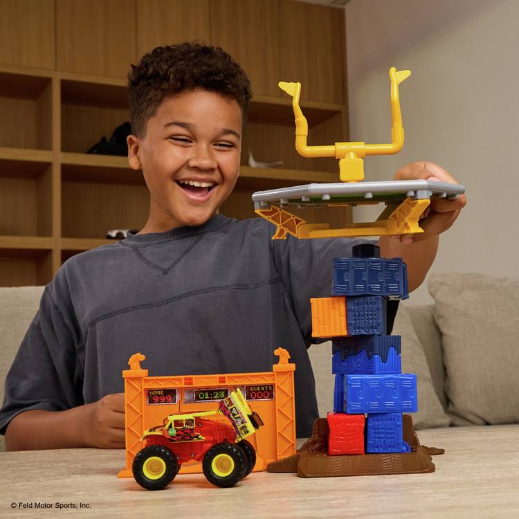 Monster Jam Smash & Bash Classroom Crushers playset - British product