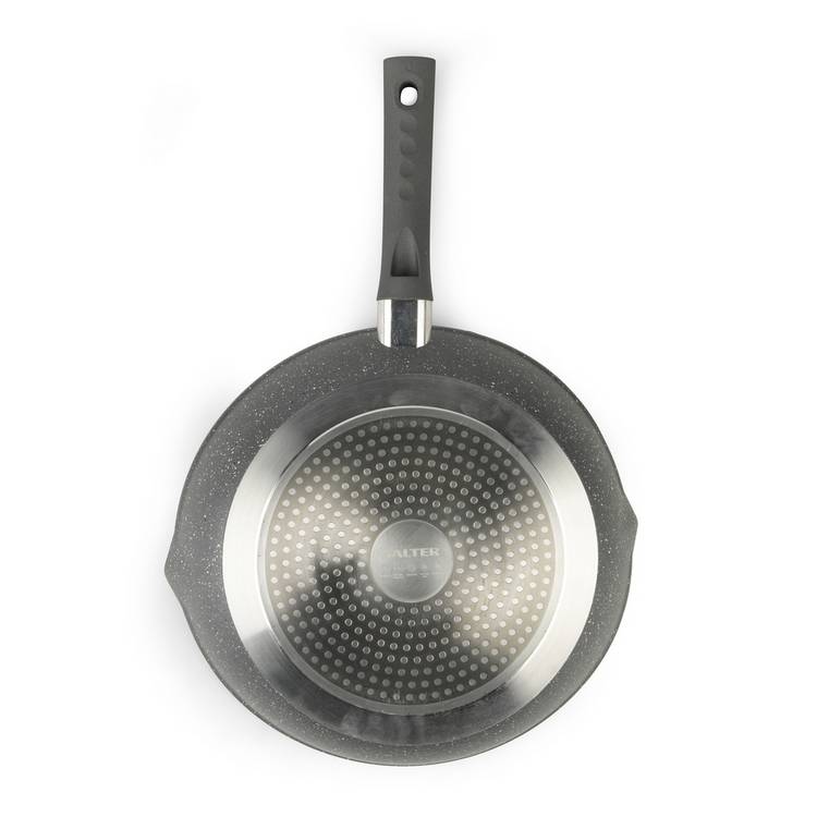 Salter Easypour 28cm frying pan, UK version