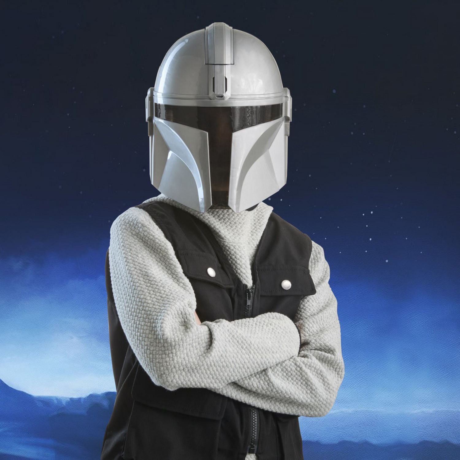 Hasbro Star Wars Mandalorian electronic mask with sound effects (British brand)