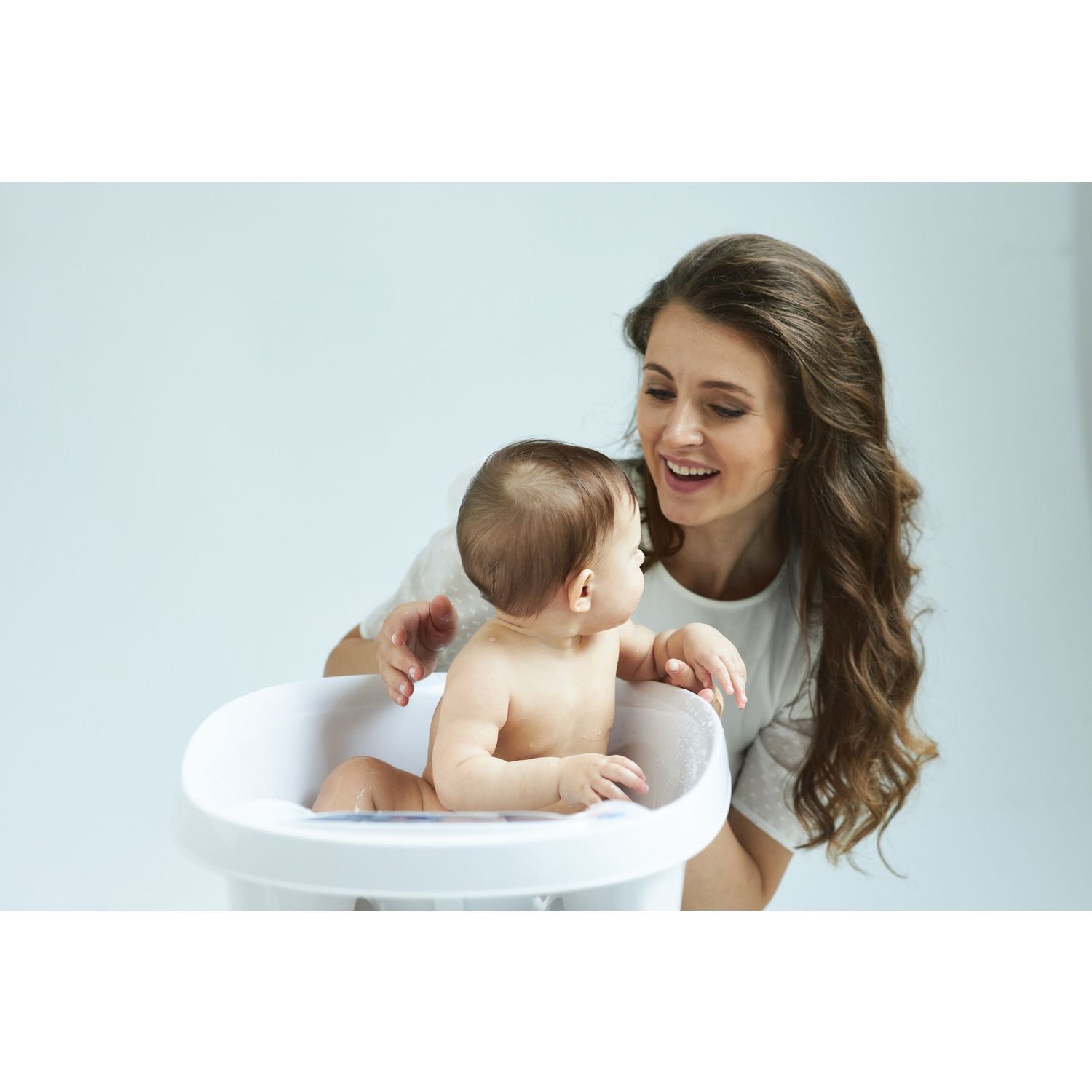 Baby Patent Aqua Scale digital baby bath, UK version
