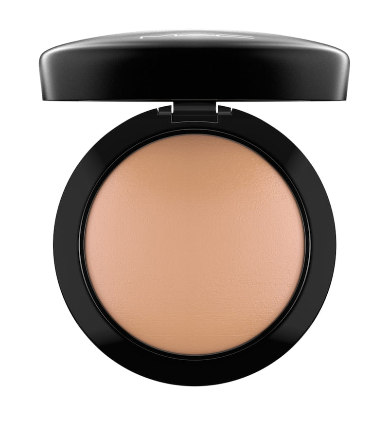 MAC Mineralize Skinfinish Natural setting powder, imported from the UK