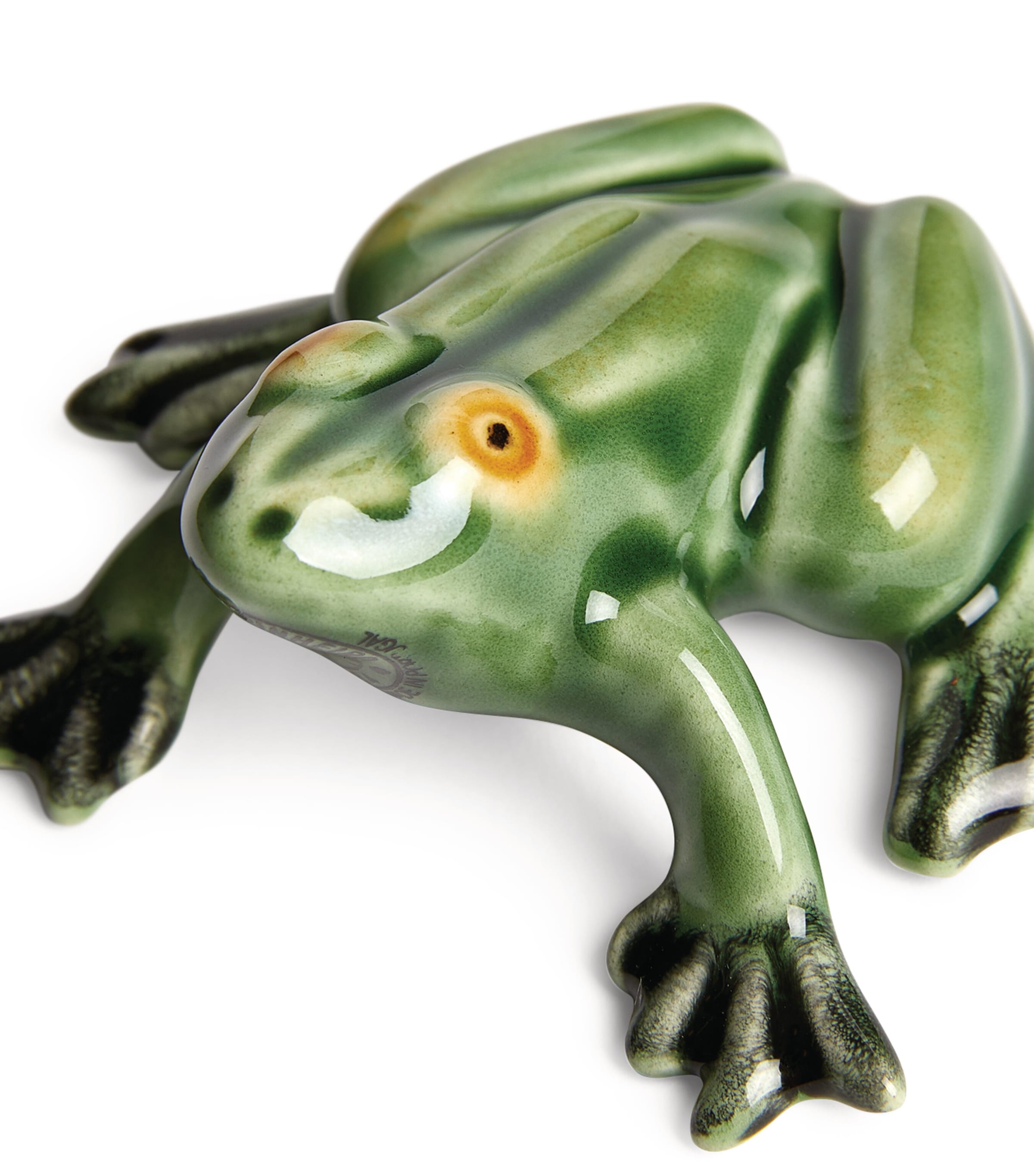 Bordallo Pinheiro earthenware frog figurine - British product