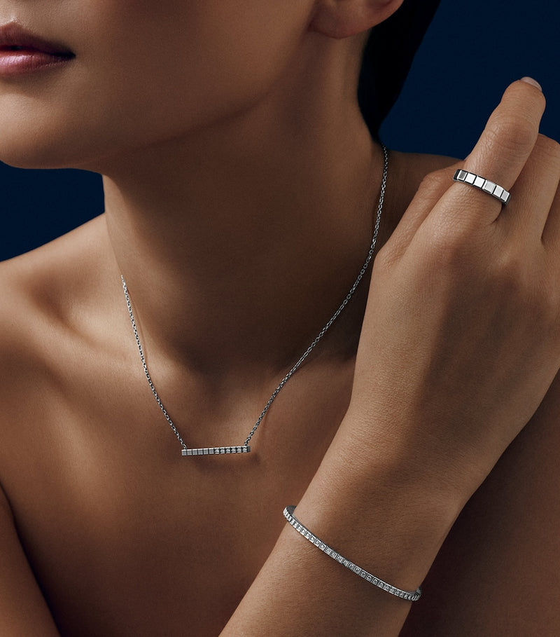 Chopard Ice Cube necklace 18kt white gold diamond (British brand)