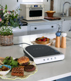 Smeg portable induction hob with temperature probe and storage case (British brand)