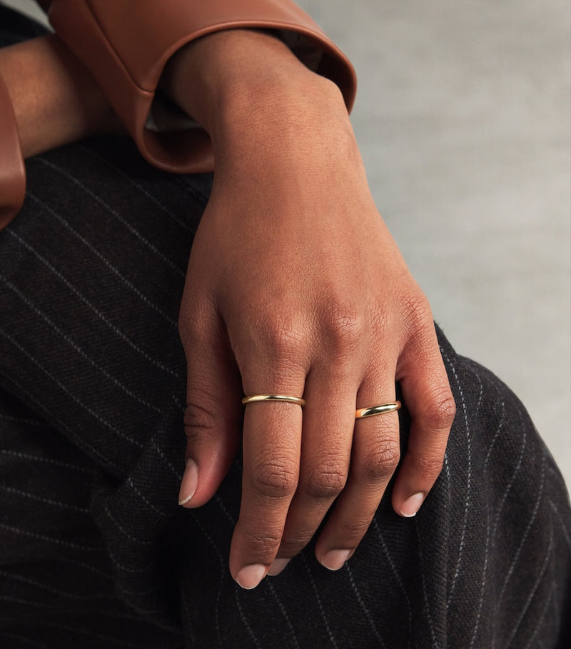 Harrods 18kt yellow gold ring 3mm band, UK version