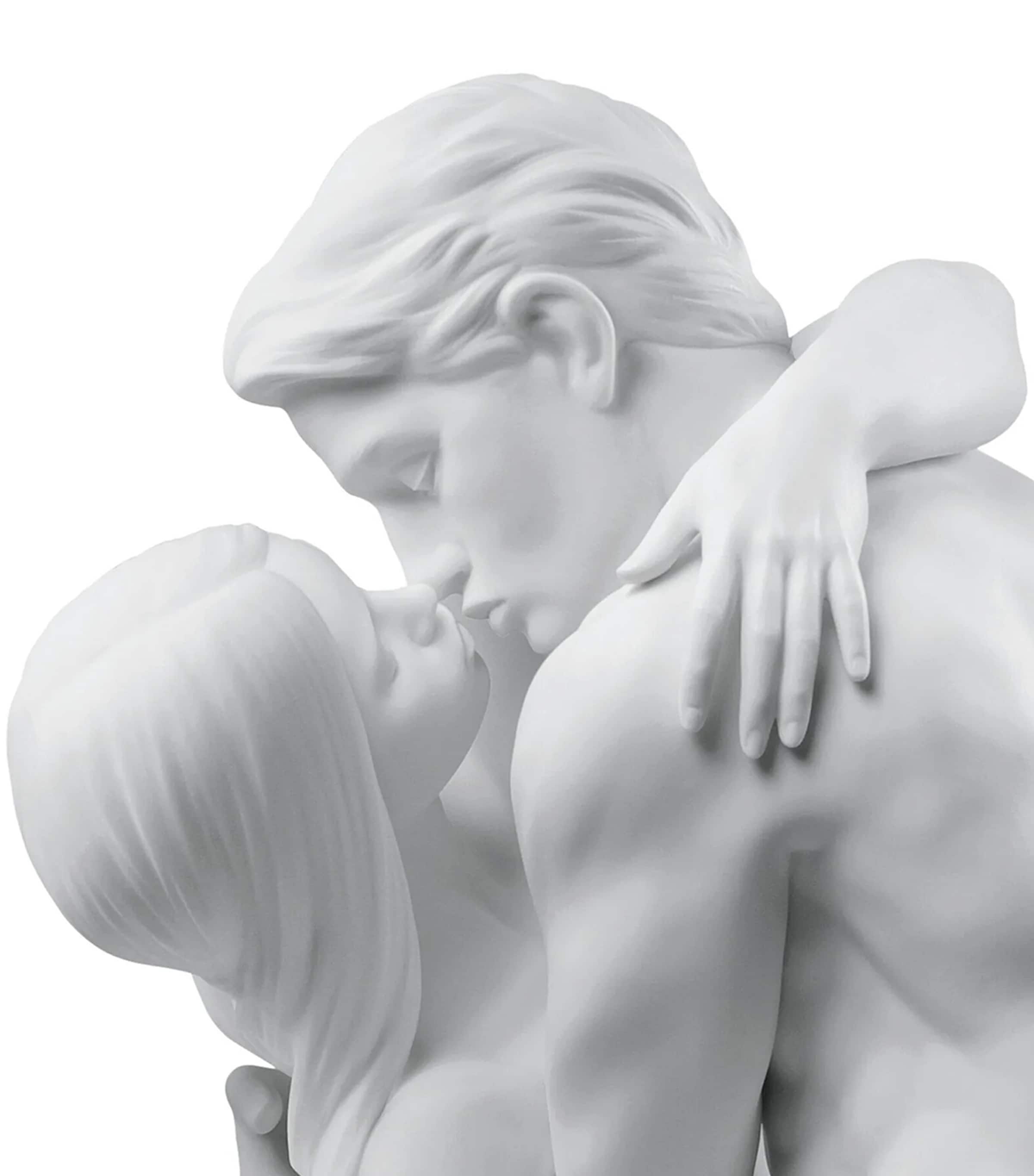 Lladró Passionate Kiss porcelain figurine, UK version